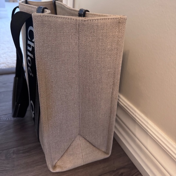 Chloe Tote in Linen - Picture 4 of 11